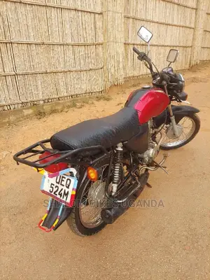 Yamaha Crux 2021 Pink