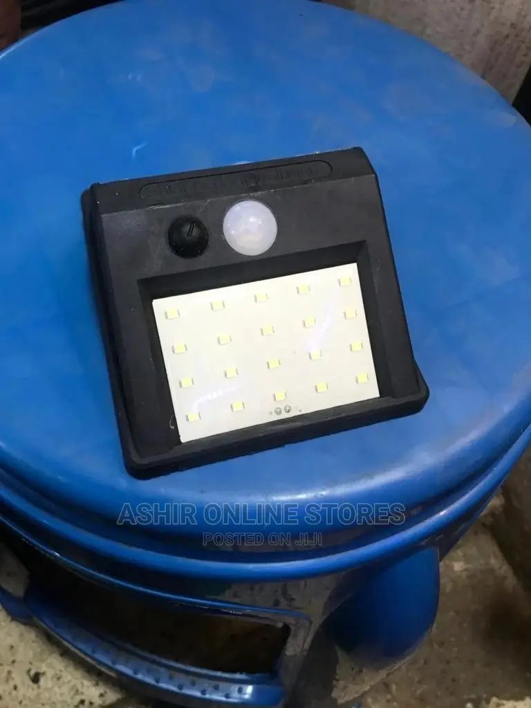 Solar Wall Light