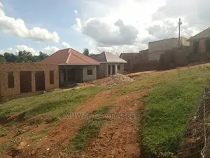 100x50ft Plot of Land for Sale in Mattuga