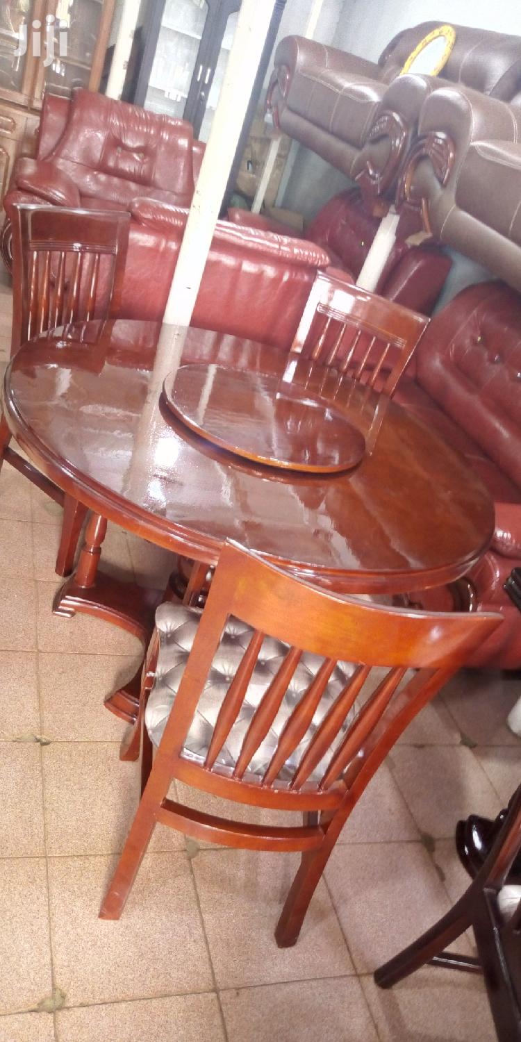 Dinner Table 6seaters