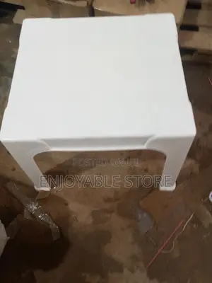 Plastic Medium Table