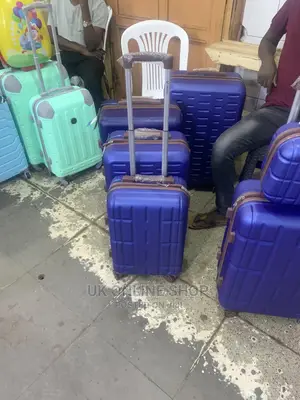 Travel Suit Cases Full Set