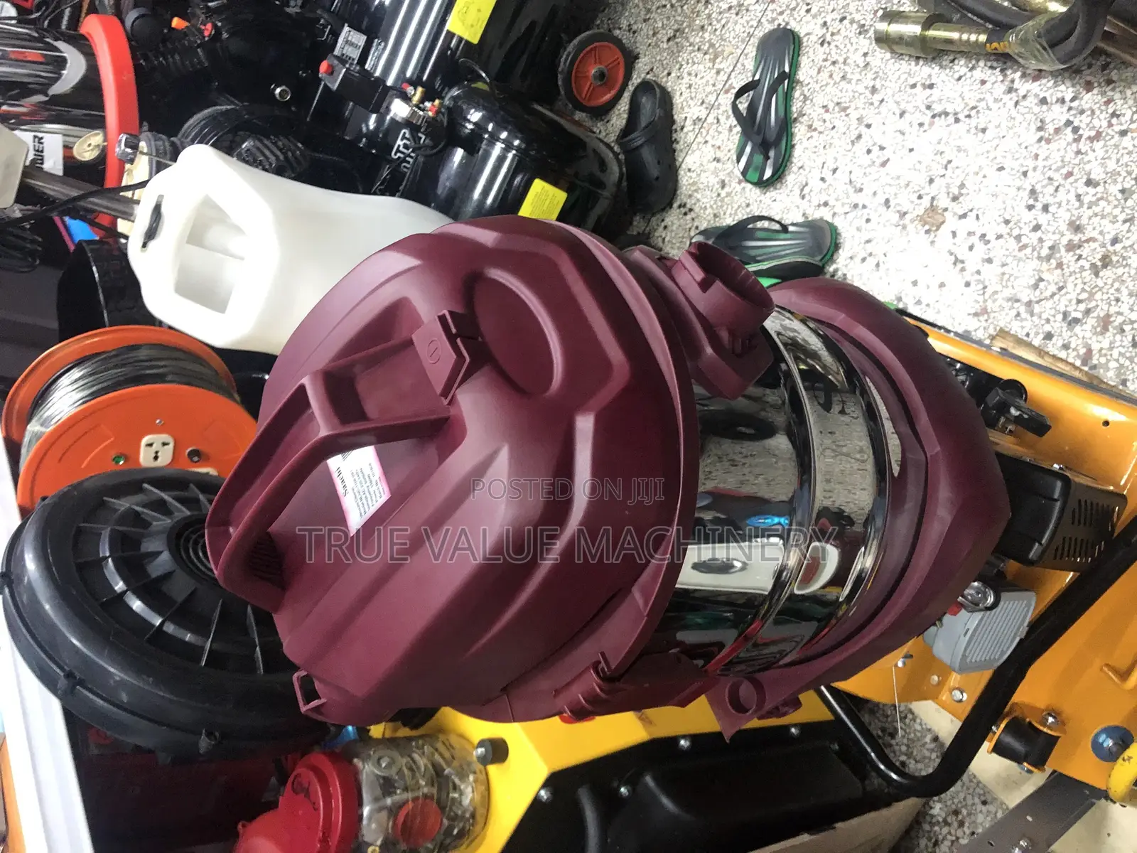 25 Litre Vaccum Cleaner Saachi Brand
