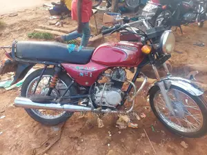 Bajaj Boxer 2019 Red