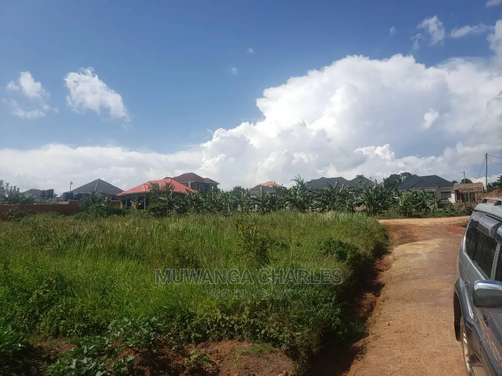 100x100ft Plot of Land for in Kungu