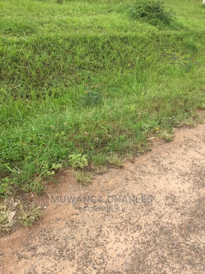 5acres for Sale at Kulule Bombo