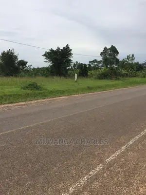 5acres for Sale at Kulule Bombo