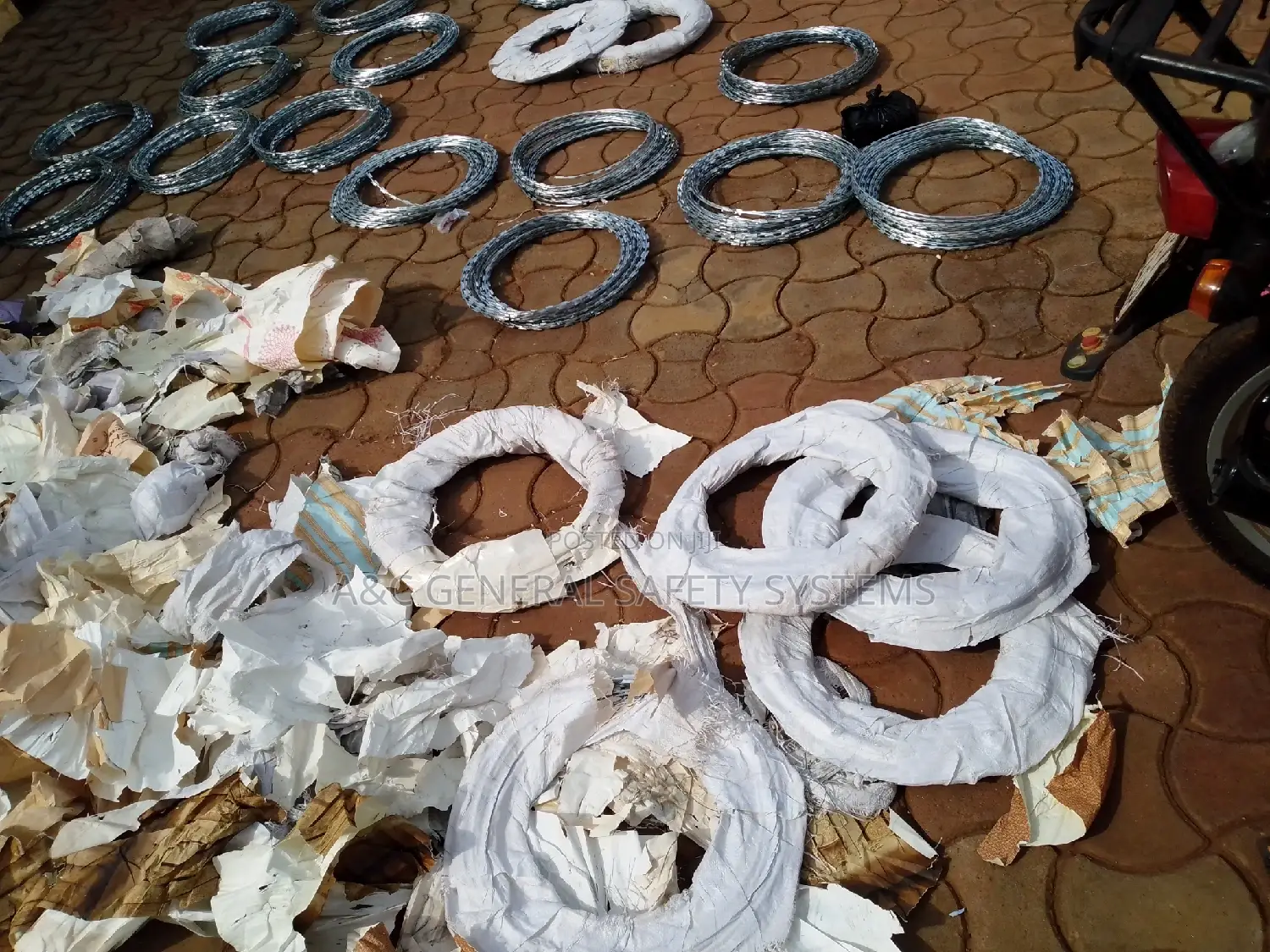 Razor Wire High Quality Galvanized Welded Stainless Steel