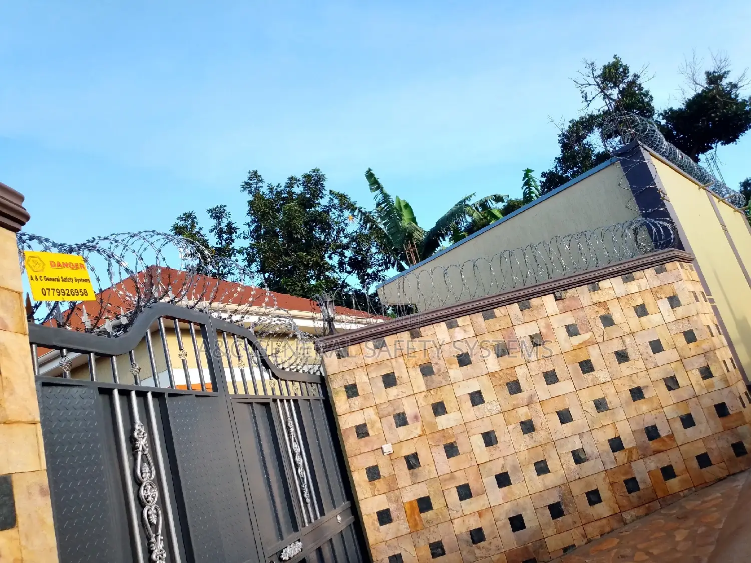 Razor Wire High Quality Galvanized Welded Stainless Steel