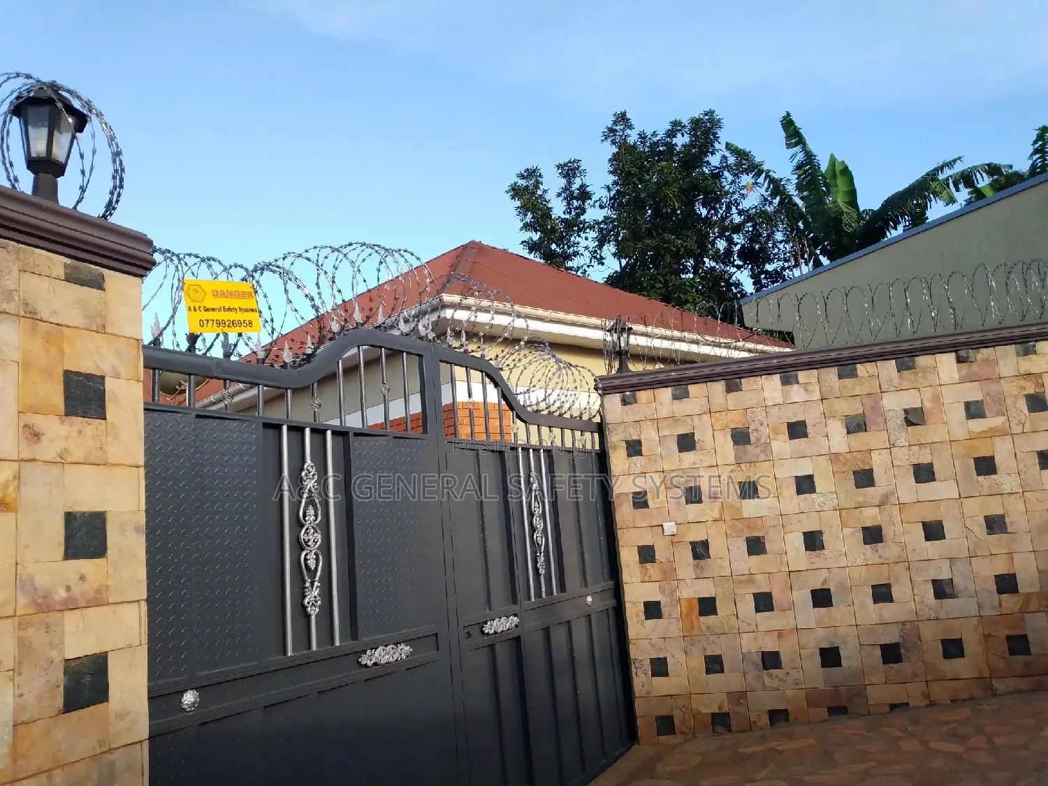 Razor Wire High Quality Galvanized Welded Stainless Steel