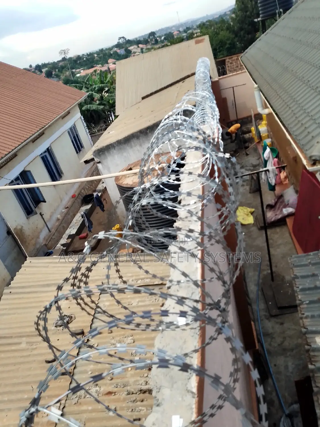 Razor Wire High Quality Galvanized Welded Stainless Steel