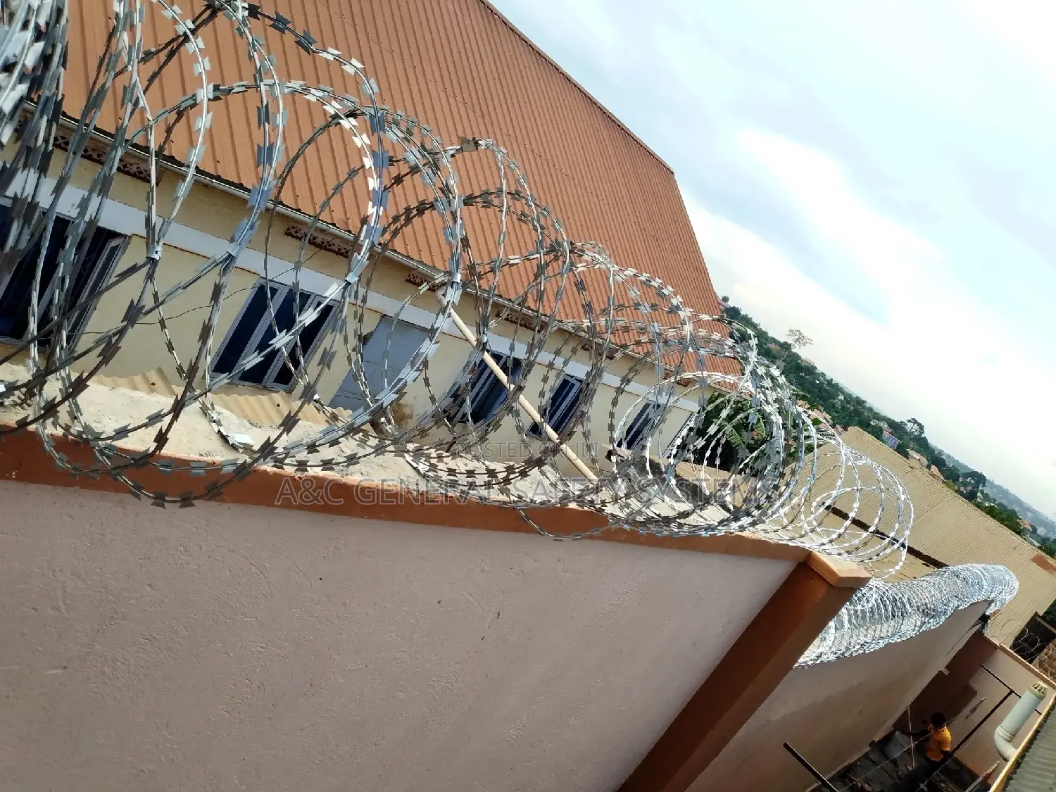 Razor Wire High Quality Galvanized Welded Stainless Steel