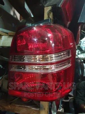 Kluger 2003 - 2005 Tailight