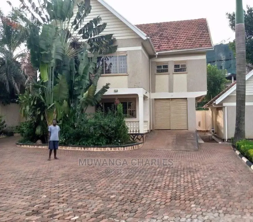 4bdrm Duplex in Fs Properties Ltd, Central Division for Rent