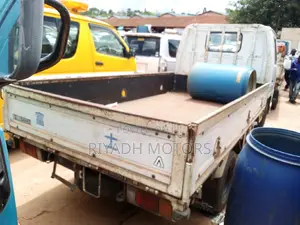 ISUZU Elf Truck 1.5cc