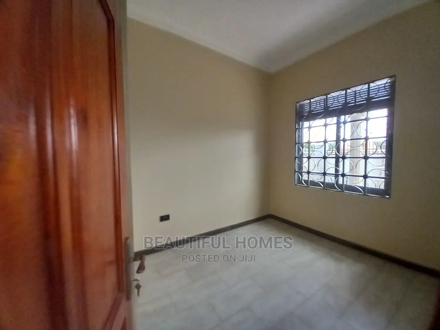 Furnished 4bdrm House in Kirinya Diplomat, Kira for Sale