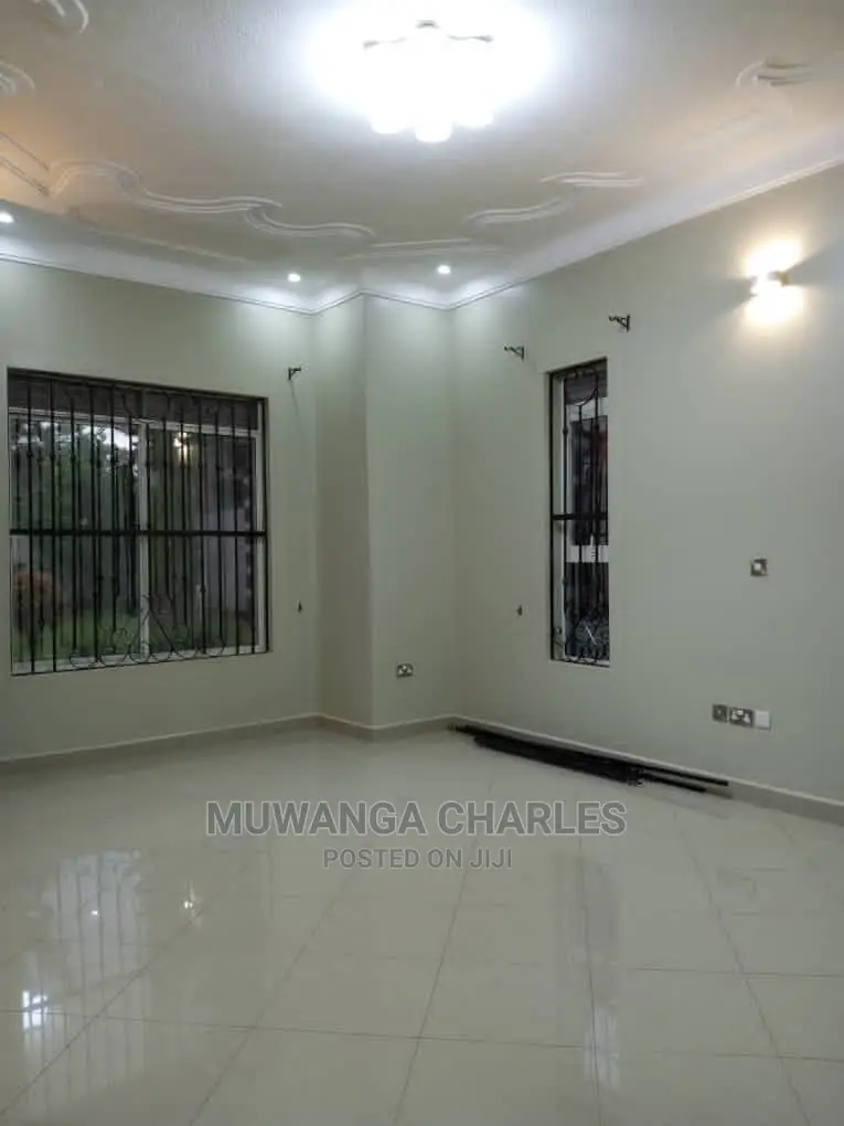 4bdrm Bungalow in Fs Properties Ltd, Central Division for Sale
