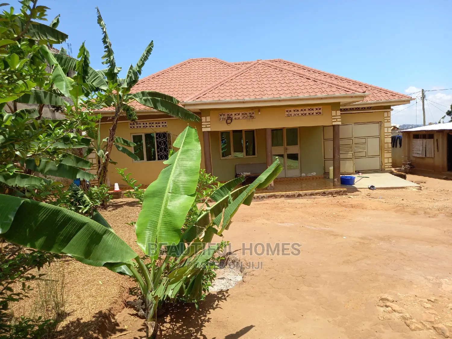 3bdrm Bungalow in Kirinya Tarmack, Kira for Sale