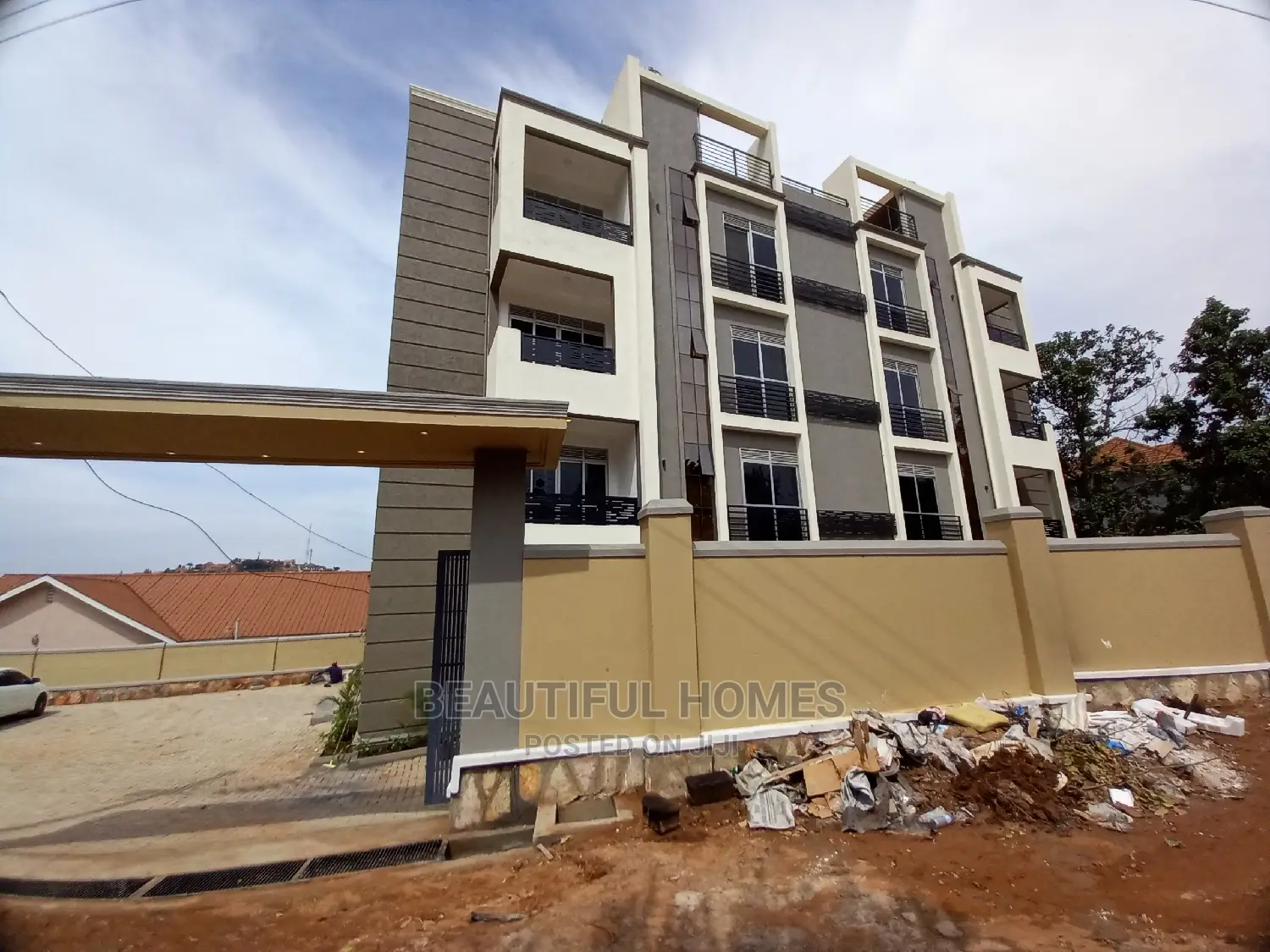 Furnished 2bdrm Block of Flats in Kisaasi, Central Division for Sale