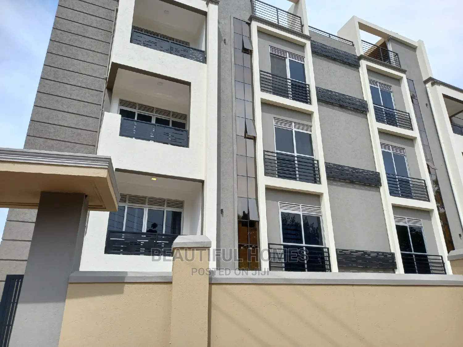 Furnished 2bdrm Block of Flats in Kisaasi, Central Division for Sale