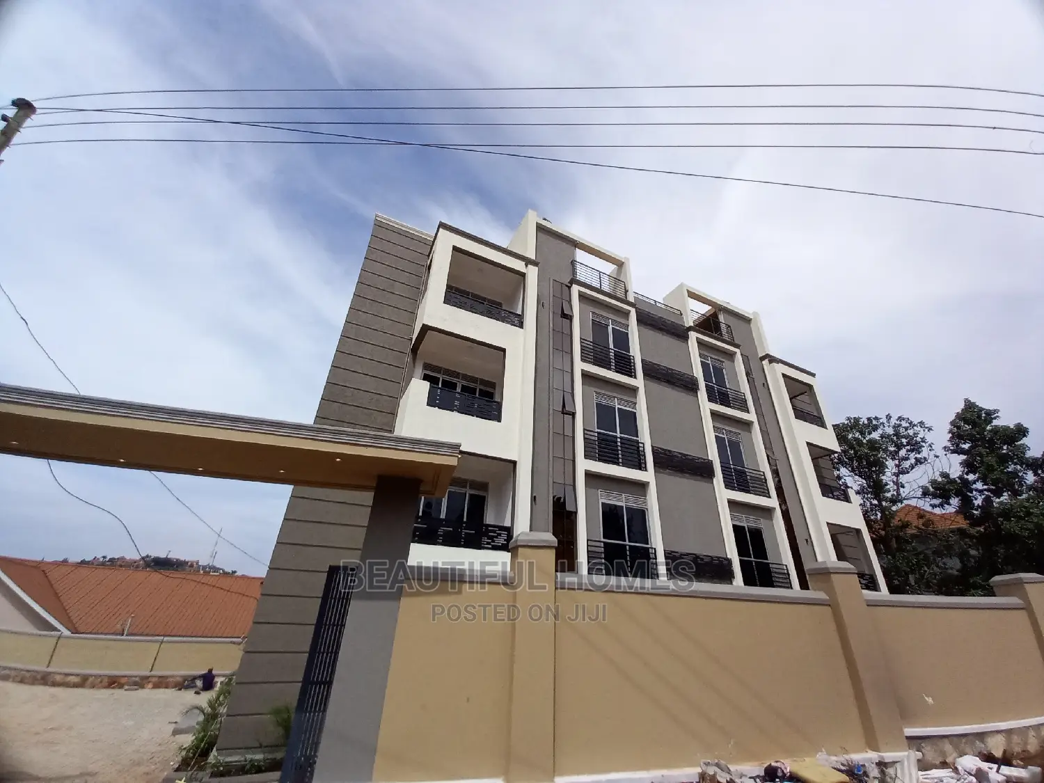 Furnished 2bdrm Block of Flats in Kisaasi, Central Division for Sale