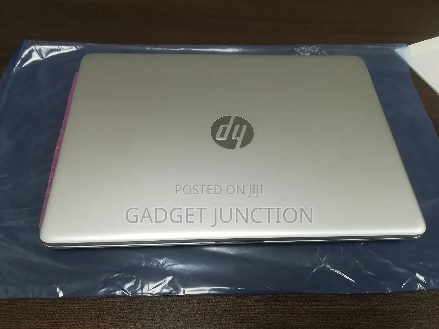 New Laptop HP 348 G4 8GB Intel Core I5 SSD 256GB