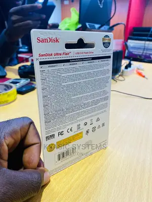 Sandisk Uitra Flair USB 3.0 Flash Drive Available for You