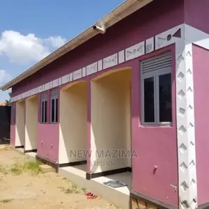 4bdrm House in Wakiso Namusera, Division a for Sale