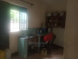 2bdrm House in Salaama Munyonyo Rd, Central Division for Sale