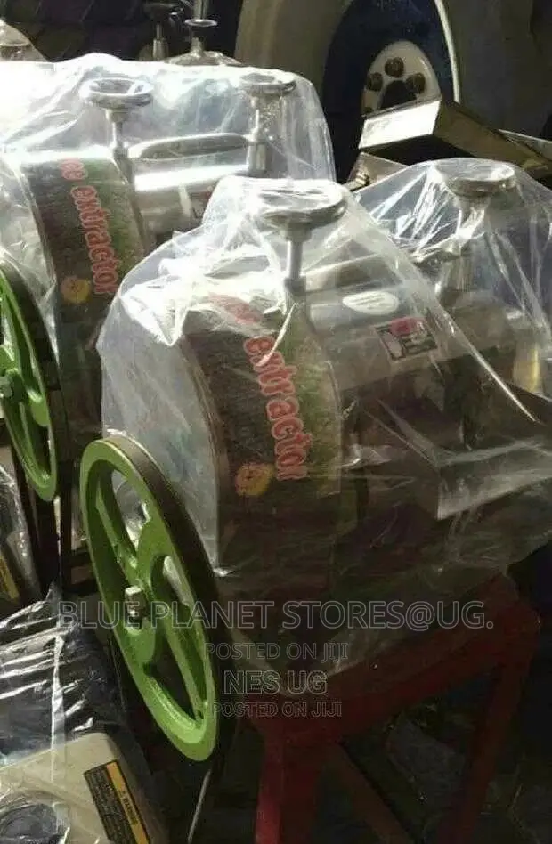 Heavy Duty/Commercial Manual Sugarcane Juice Extractors.