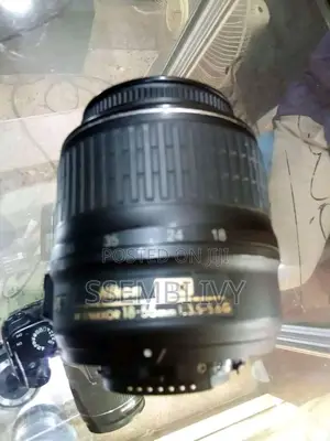Nikon 18-55mm Lens