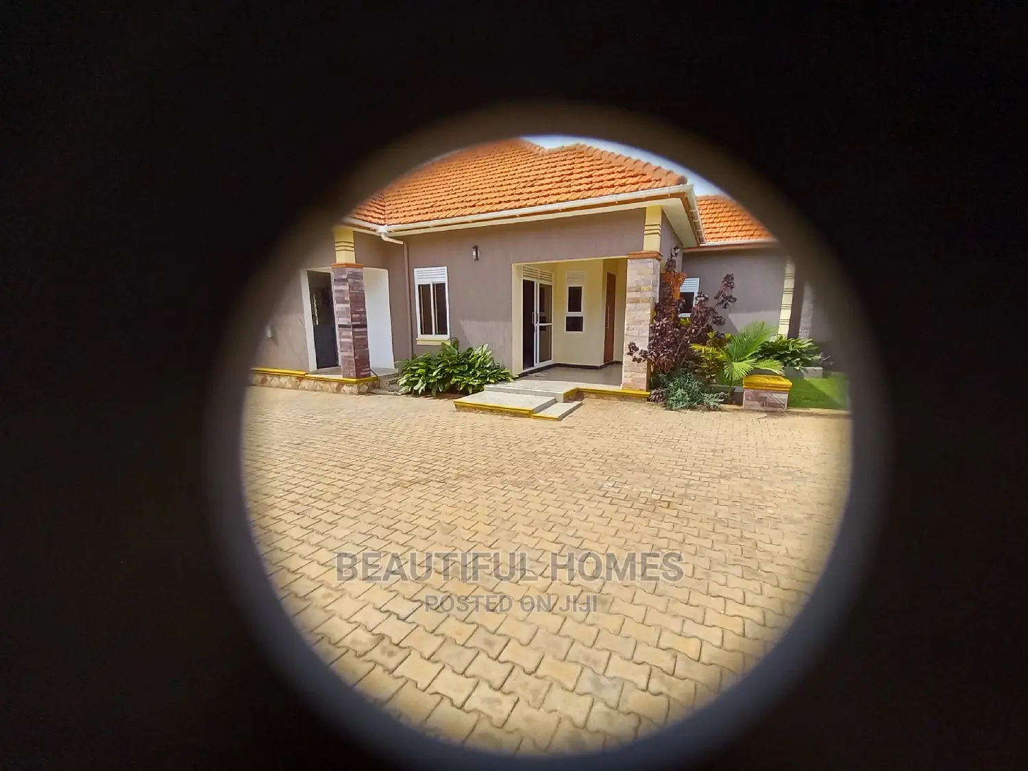 Furnished 4bdrm Bungalow in Kira Executive for Sale