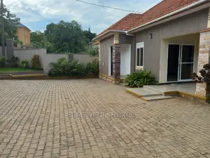 Furnished 4bdrm House in Kira Rich Estate for Sale