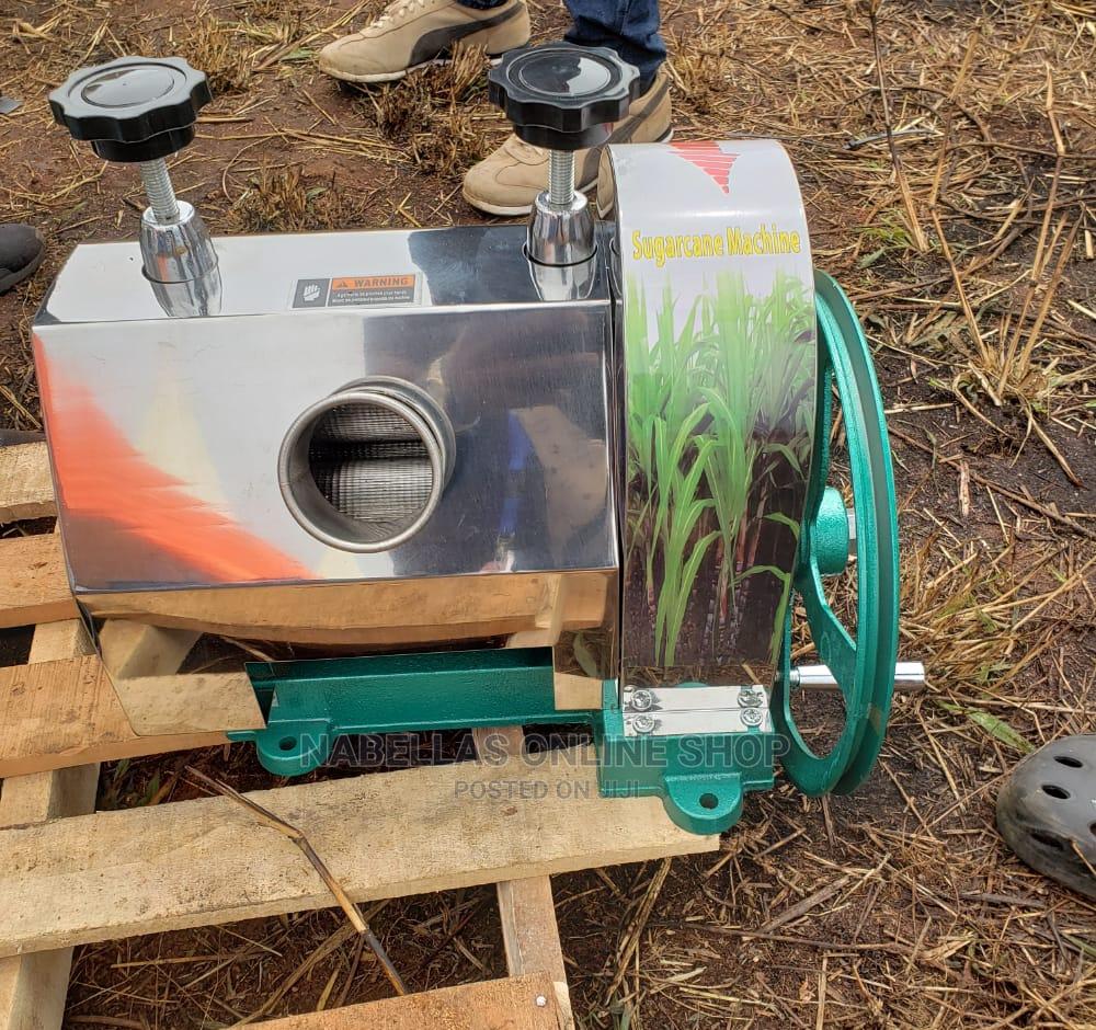 Manual Sugar Cane Juicer Machine With Stainless Steel Green in Central