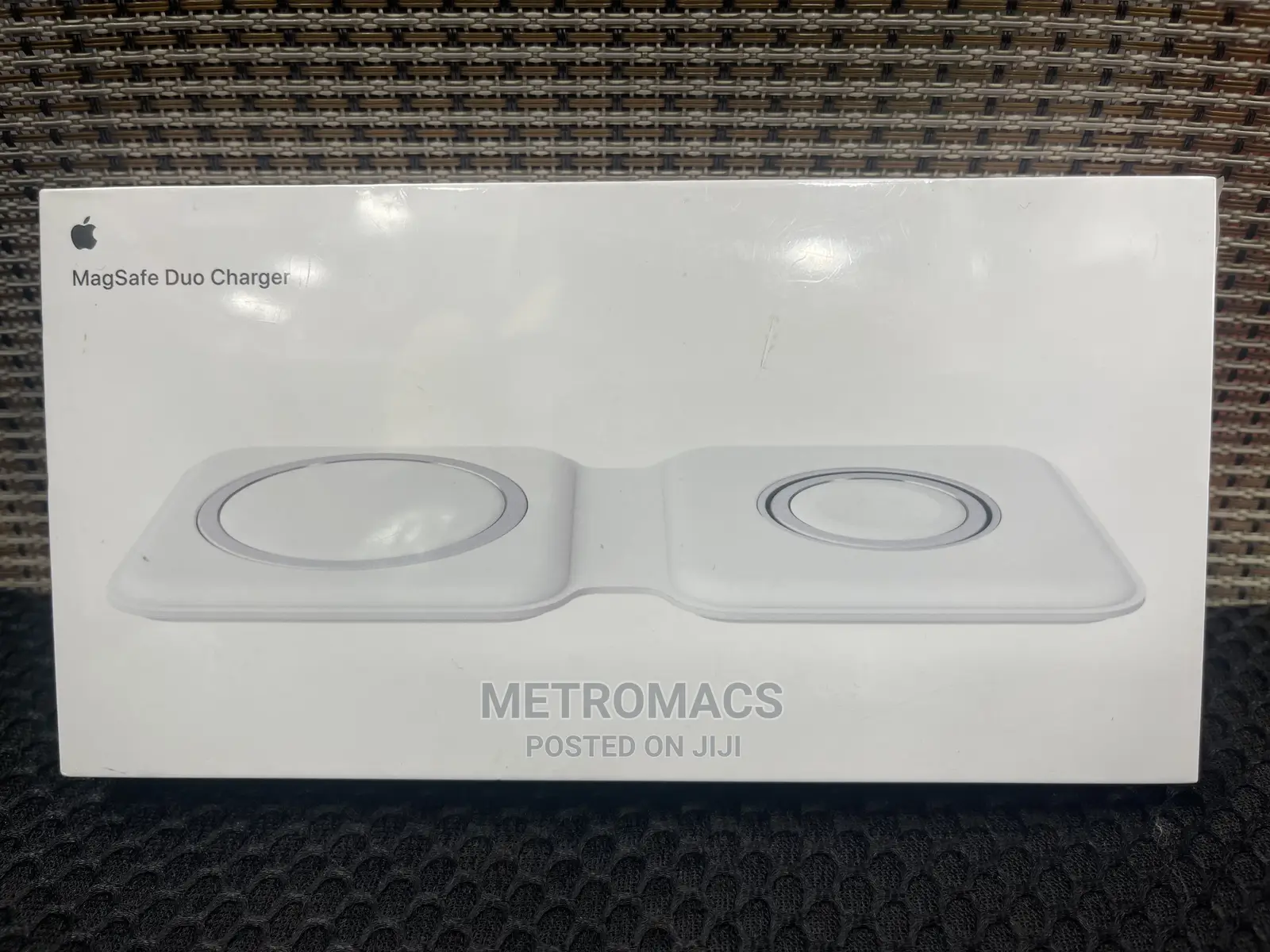 Genuine Apple Magsafe Charger Duo NEW