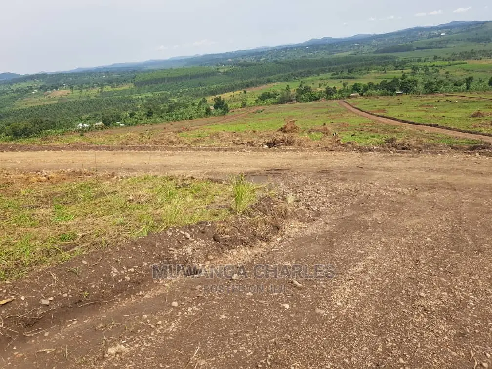 100x50ft Plot of Land for Sale at Kakiri Gobelo