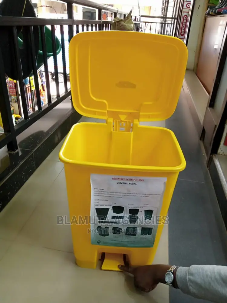 Dust Bins ( 20 L Step On Original