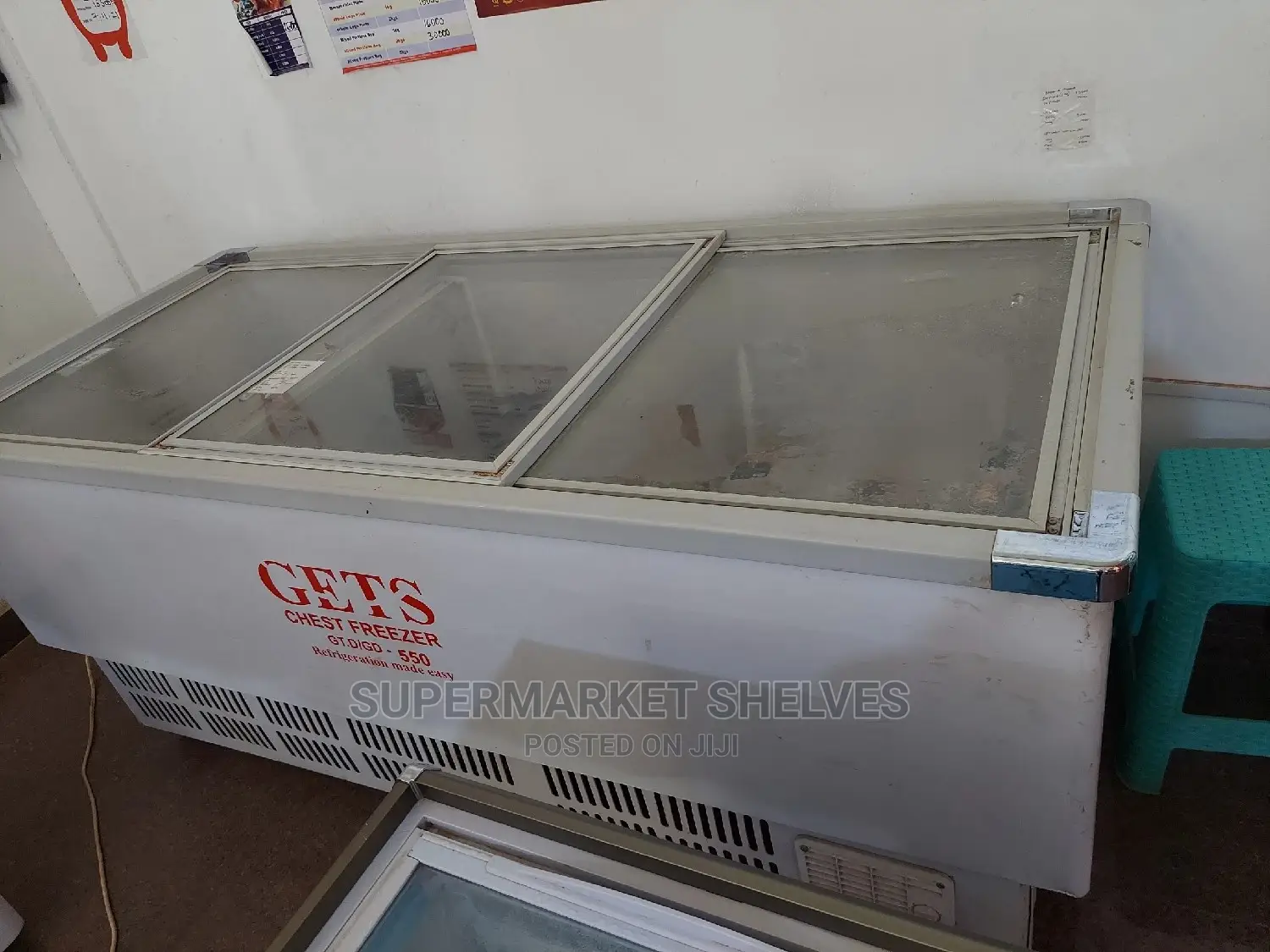 Gets Deep Freezer Used but Perfect Condition on Sale at 4.5m