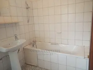 5bdrm House in Bugolobi, Central Division for Rent