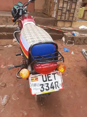 Bajaj Boxer 100 2020 Red