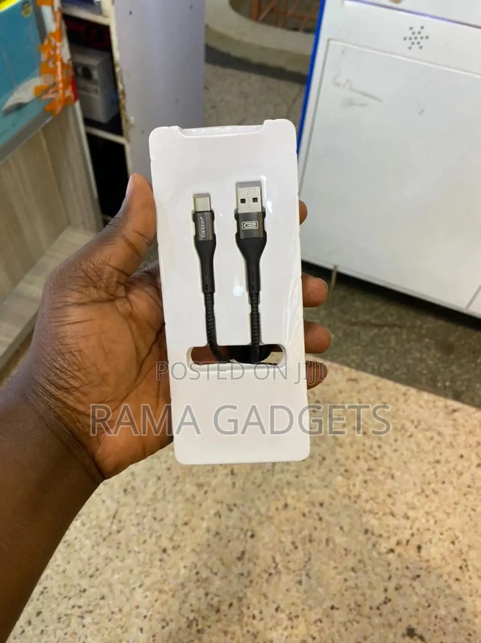 Earldom Type C Usb