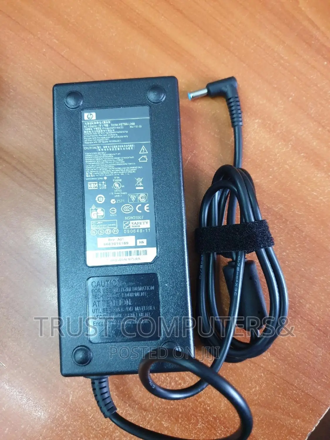 Hp 150w ( 19v 7.7) Blue Pin Adapter