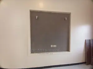 Furnished 4bdrm House in Kira Corporate Zone for Sale