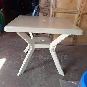 Plastic Nice Square Table