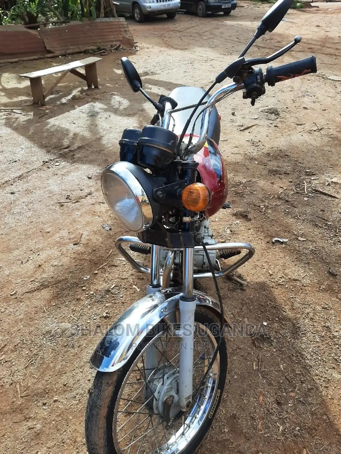 Bajaj Boxer 100 2019 Yellow
