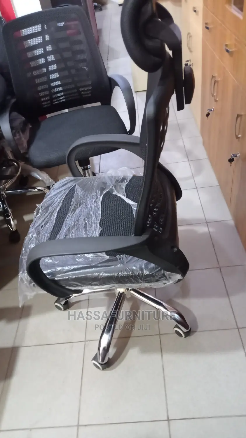 Mesh Office Chair With Headrest