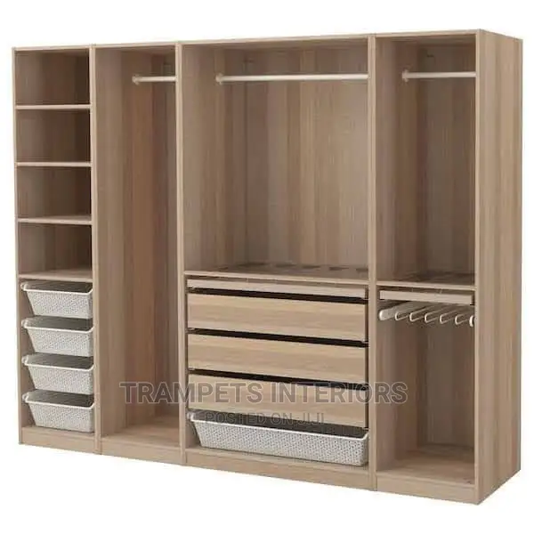 Walk in Closet