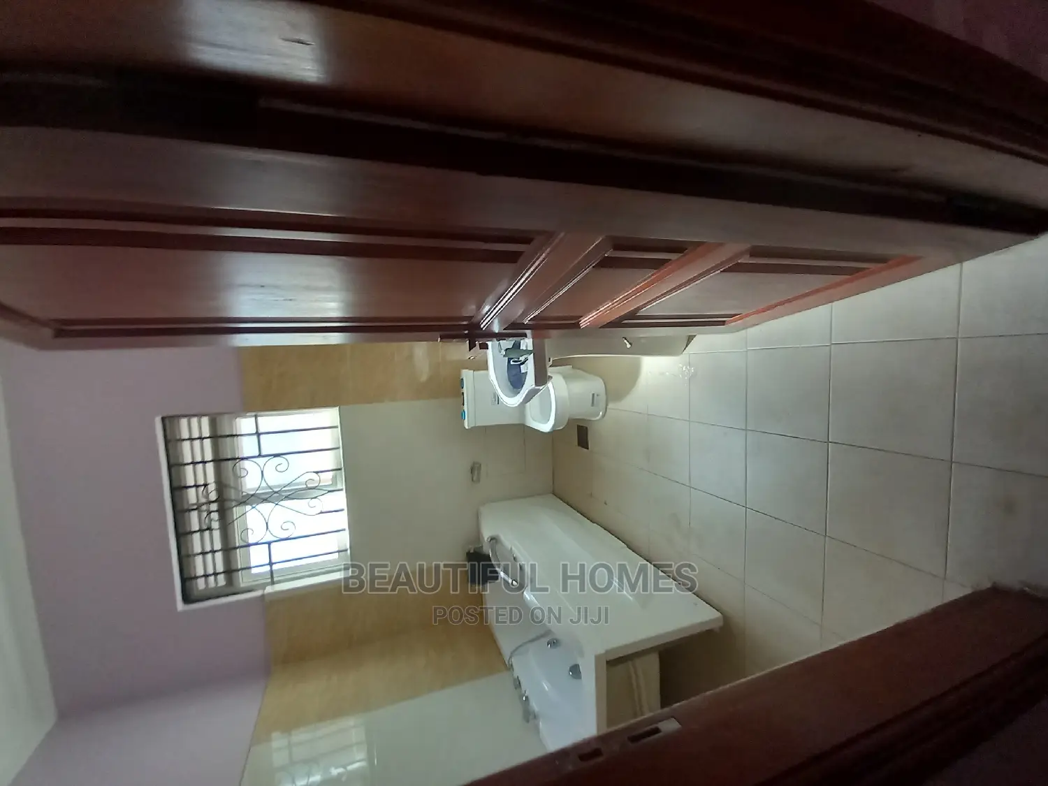 Furnished 4bdrm House in Kira Executive for Sale