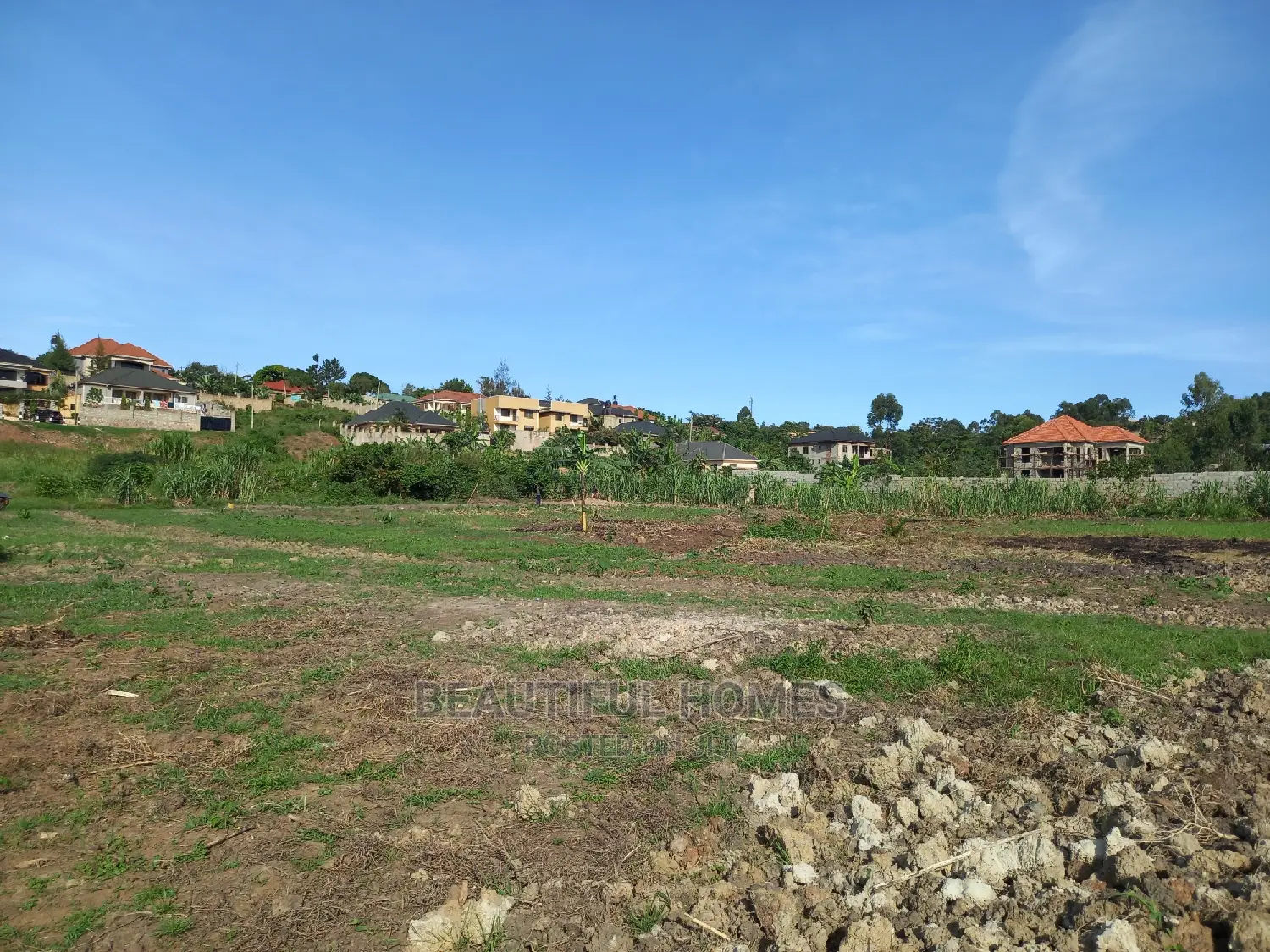 Kira Nice Estate With Plots on Sell