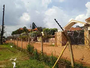 Land Security Fencing Chainlink, Razor Wire and Electricwire